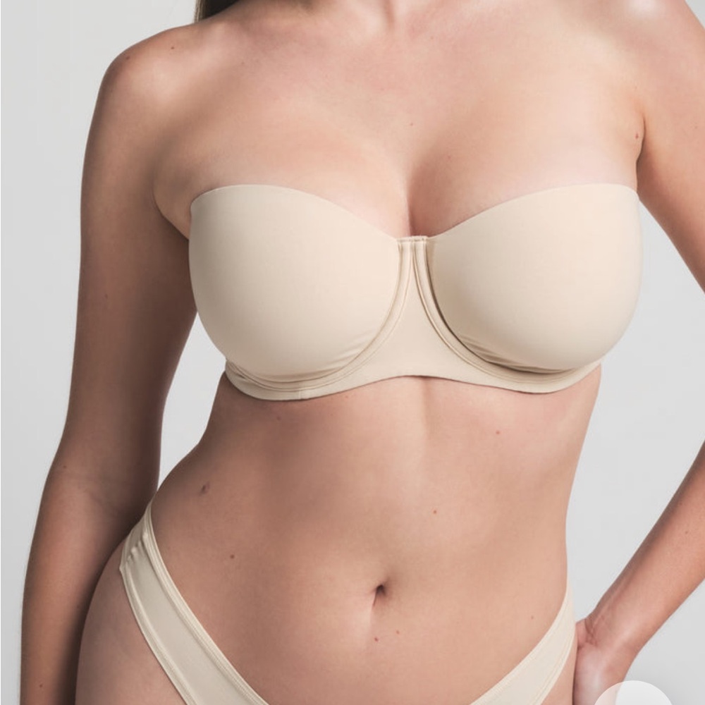 SKIMS strapless bra 32c NWT color clay